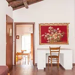 Mansarda In Palazzo D\'Epoca