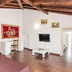 Mansarda In Palazzo D\'Epoca