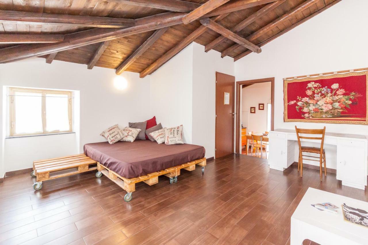 Apartment Mansarda In Palazzo D'epoca *
